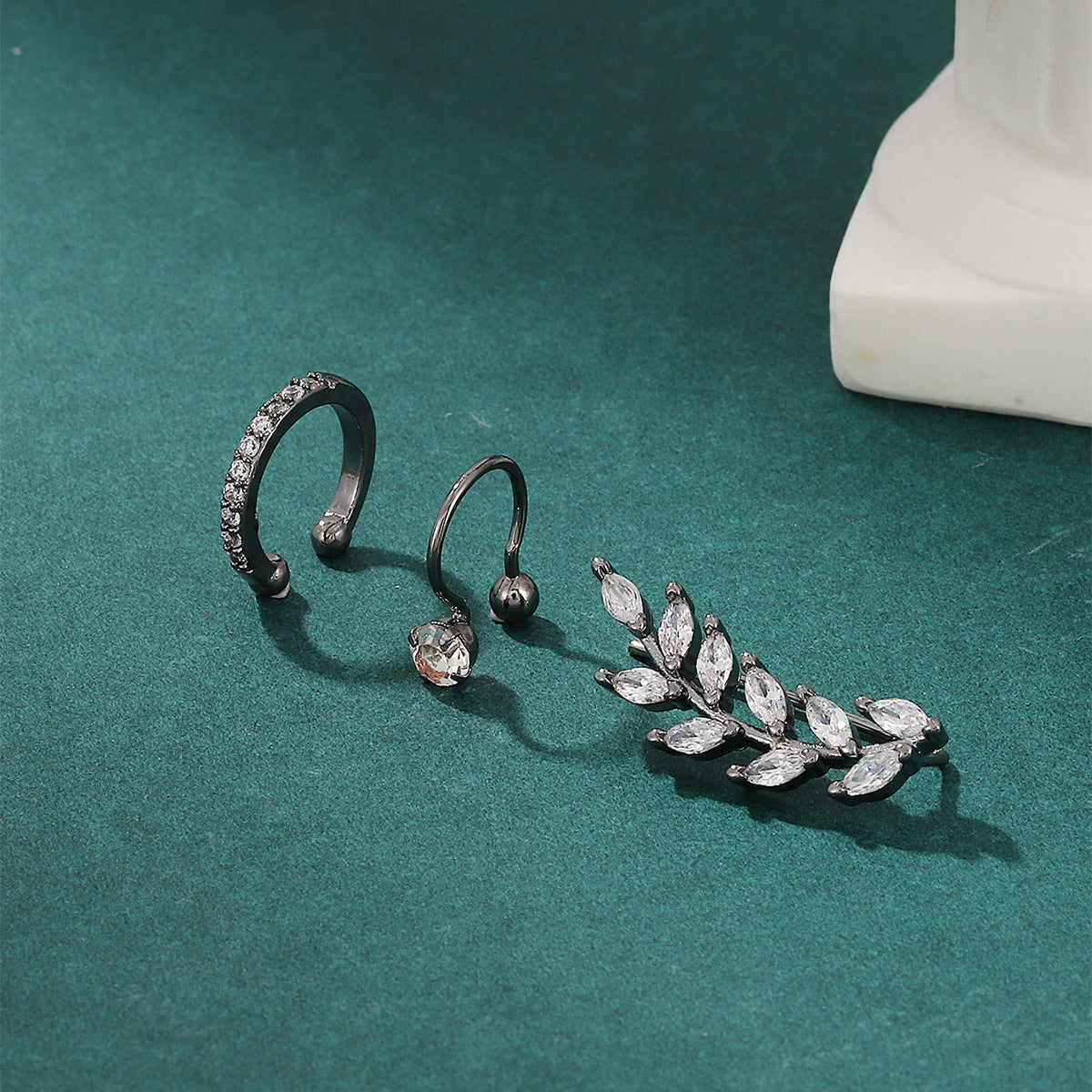 New Simple Star Small Drill Ear Clip Leaves Flowers Sunflower Geometric Pearl Zircon Earrings Set